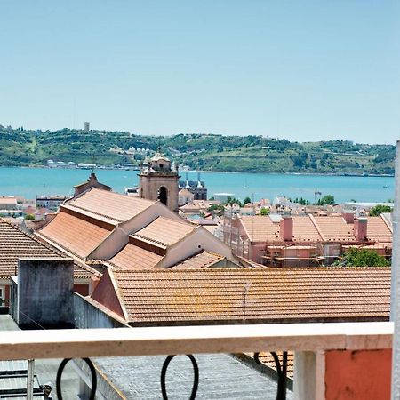 Ambassador River View Suites Lissabon Buitenkant foto